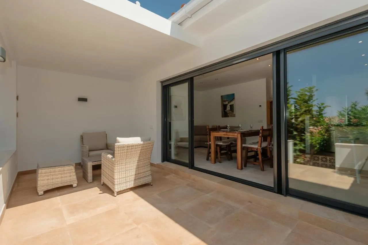 Holiday Home With Large Sunny Terrace, Costabella Marbella 0*,