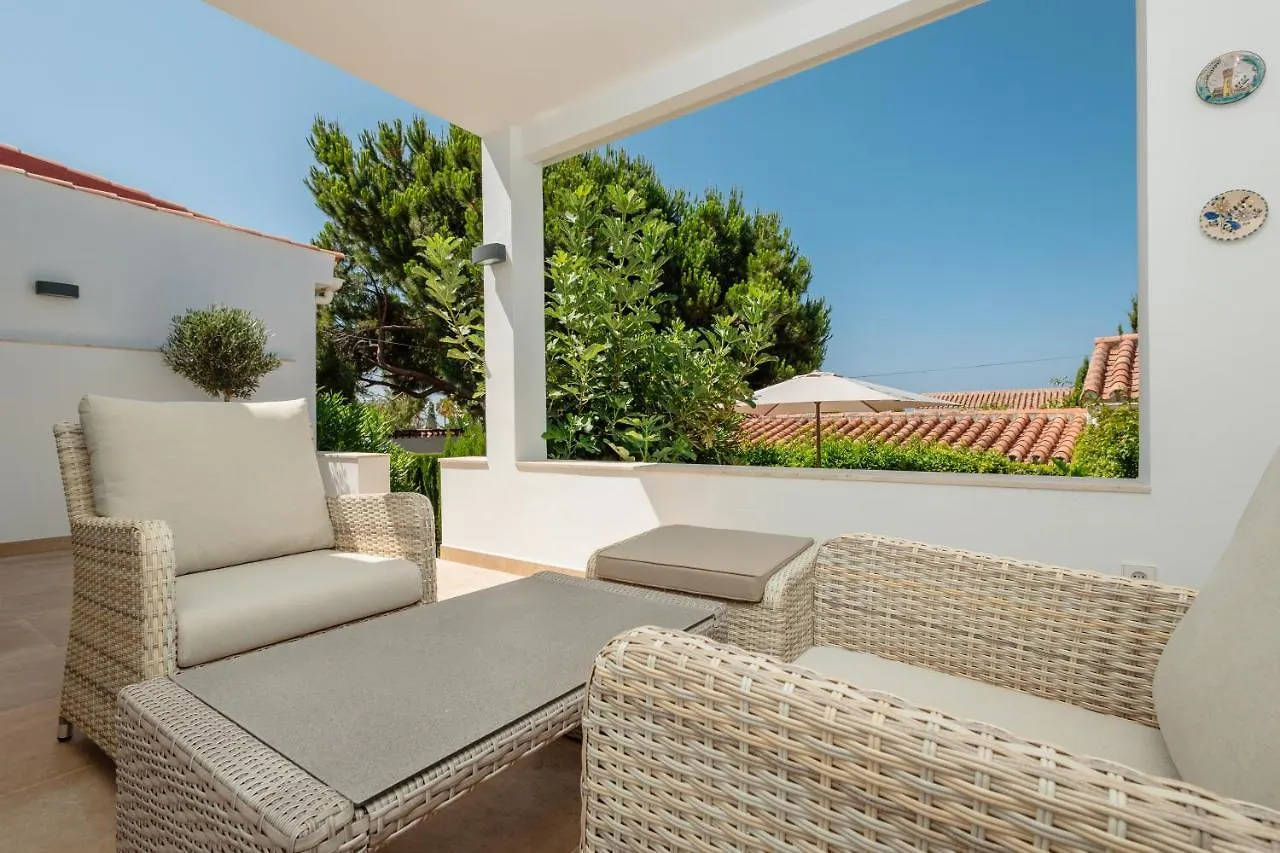Holiday Home With Large Sunny Terrace, Costabella Marbella