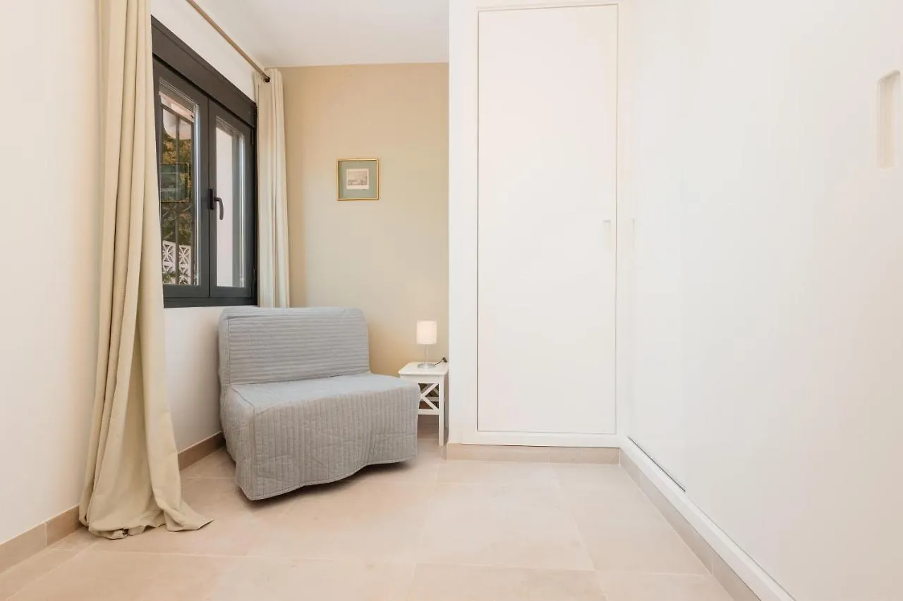Holiday Home With Large Sunny Terrace, Costabella Marbella